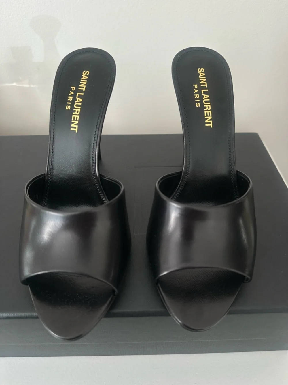 Saint Laurent Black LA 16 Leather Mules 36.5 - Picture 3 of 7